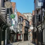 Cornerways, 8 North Lane